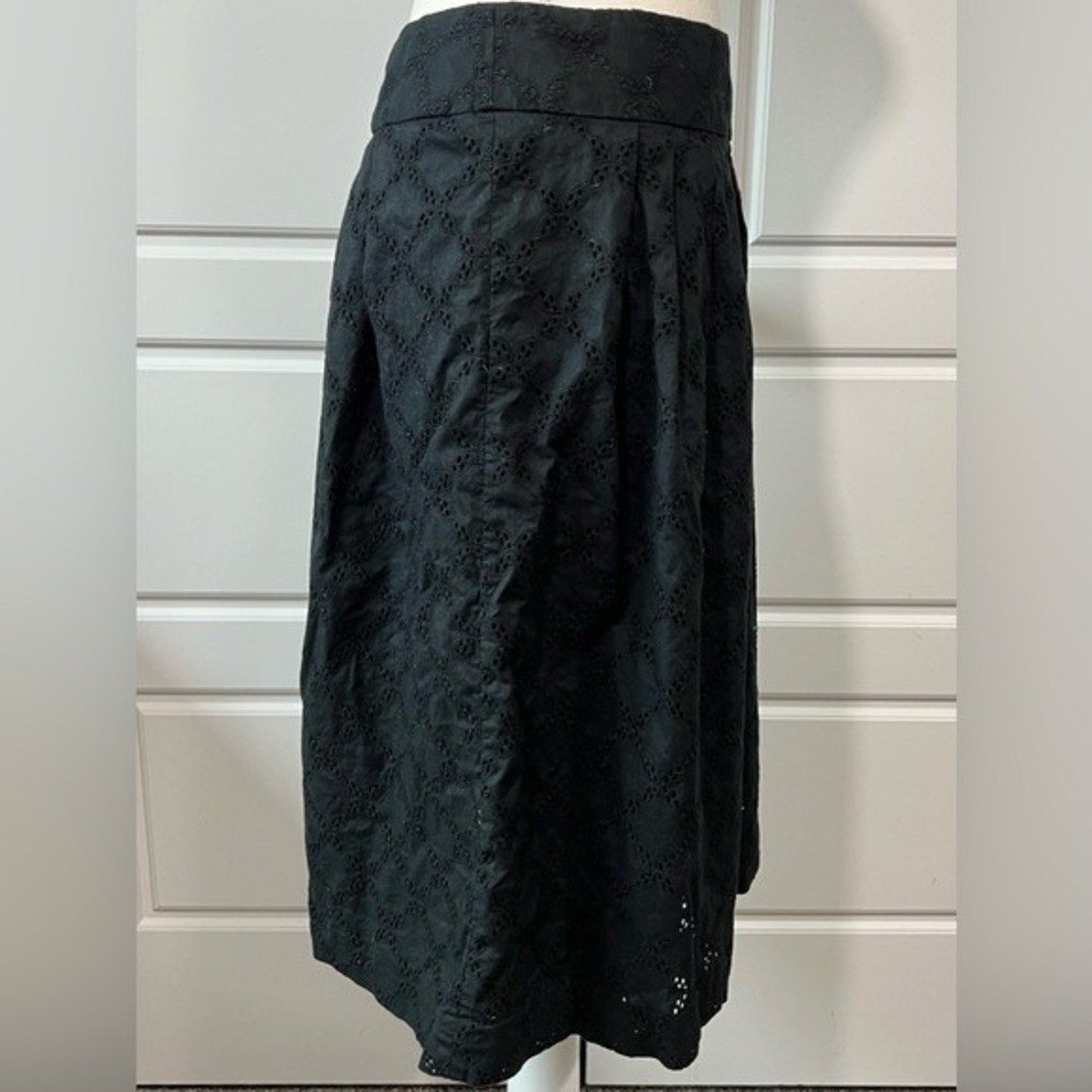 Loft Eyelet Skirt A-Line Pleated Black Career Casual Knee Length Size 4 - Picture 5 of 10